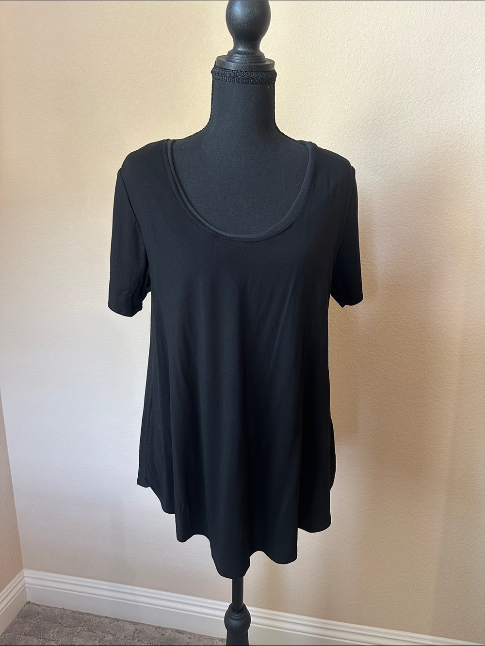 SHEBIRD Vera Top with Built in Bra in Black